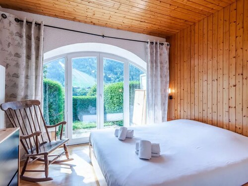 Charming apartment in Morzine with balcony, pets allowed