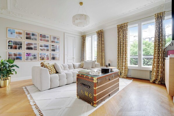 Apartment | Living area