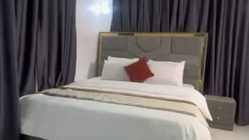 Luxury Single Room, Courtyard View | Egyptian cotton sheets, premium bedding, down comforters, free WiFi