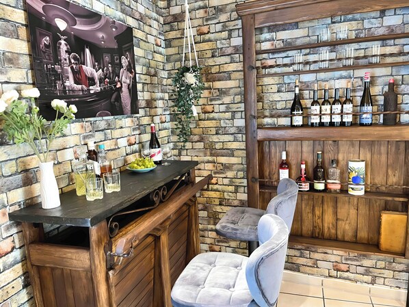 Bar (in der Unterkunft)