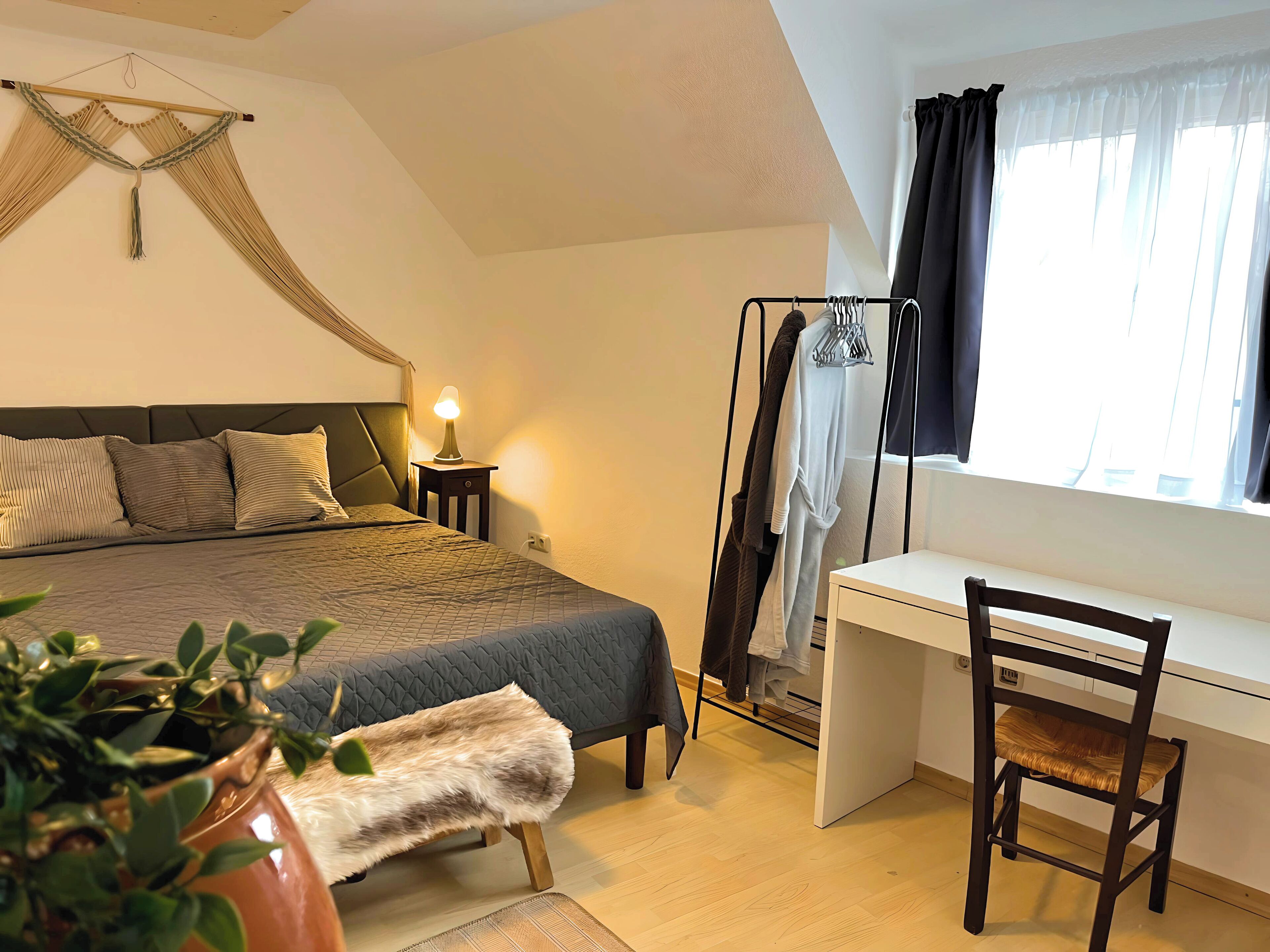 3 室のベッドルーム、アイロン / アイロン台、旅行用ベビーベッド、WiFi (無料)