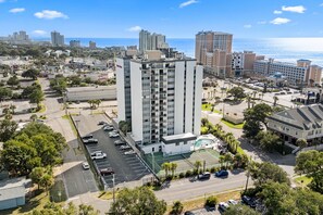 Exterior - Holiday Towers 602 - Near Ocean! (Myrtle Beach)