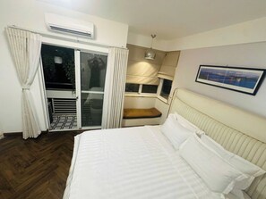Deluxe Apartment, Balcony, Garden View | Desk, laptop workspace, free WiFi