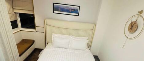 Deluxe Apartment, Balcony, Garden View