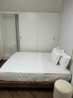 Deluxe Apartment, Balcony, Garden View | Desk, laptop workspace, free WiFi - My Khang (Ho Chi Minh)