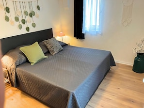1 bedroom, WiFi, bed sheets