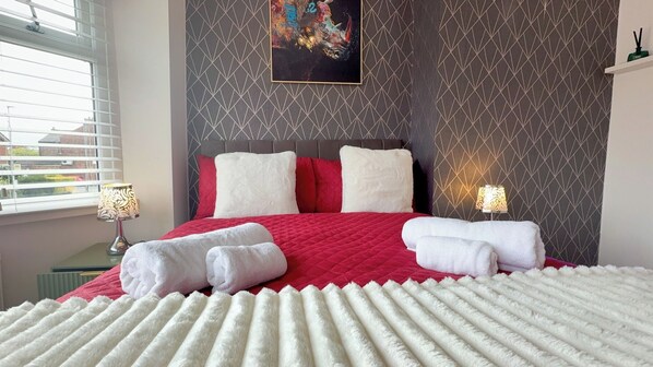 4 bedrooms, free WiFi, bed sheets