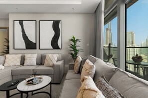 Leilighet – superior, byutsikt | Oppholdsområde | Leker