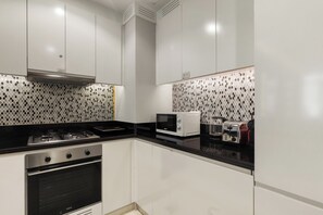 Superior Apartment, City View | Private kitchen - Gogoto LUX Burj View Spacious (Dubai)