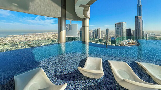 Outdoor pool, open 7:00 AM to 7:00 PM, pool umbrellas, sun loungers - Gogoto LUX Burj View Spacious (Dubai)