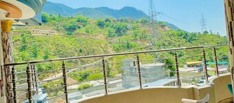 A romantic getaway, or an adventure to explore Bahrain, Kalam
