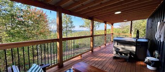 Shorty’s View| Hot Tub| Ride-In/Off-Road Access