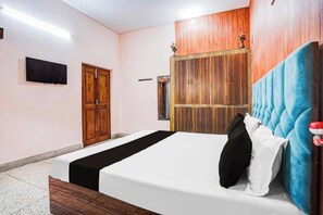 Double Room | Desk, free WiFi