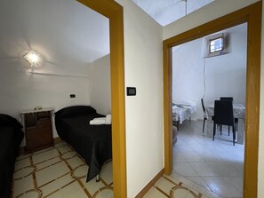 1 bedroom, bed sheets