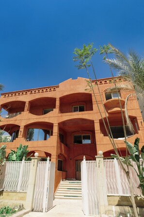 Front of property - Settle Inn Mirage Boutique Hotel (New Cairo)