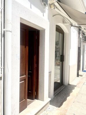 Exterior detail - Loft 53 - Short Term Rentals Italy (Manfredonia)