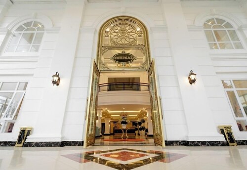 Khach san White Palace Lam Son