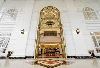 Khach san White Palace Lam Son