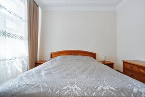 1 bedroom, iron/ironing board, WiFi, bed sheets