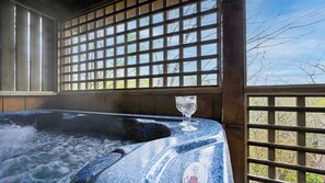 Indoor spa tub - Home Sweet Home – 2BR Across street from Soaky Mtn Water park & Near Dollywood (Sevierville)