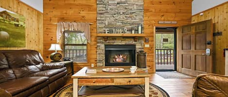 Smart TV, fireplace