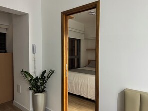 1 habitación, tabla de planchar con plancha, wifi y ropa de cama 