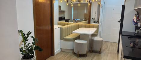 Micro-ondes, plaque de cuisson