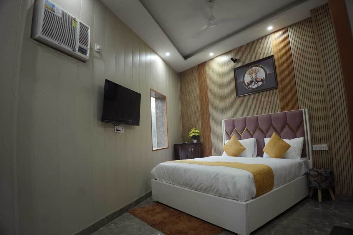 Luxury Room | Free WiFi