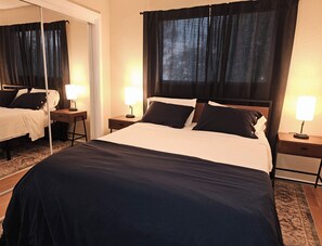 2 bedrooms, iron/ironing board, WiFi, bed sheets