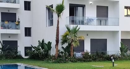 Beautiful apartment 5 min from Mohamed 5 Casablanca airport with swimming pool