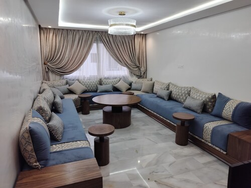 Beautiful apartment 5 min from Mohamed 5 Casablanca airport with swimming pool