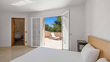 4 Schlafzimmer, Bügeleisen/Bügelbrett, Internetzugang, Bettwäsche