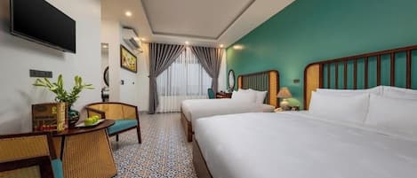 Perhesviitti, kaupunkinäköala | Työpöytä, silitysrauta/-lauta, ilmainen Wi-Fi