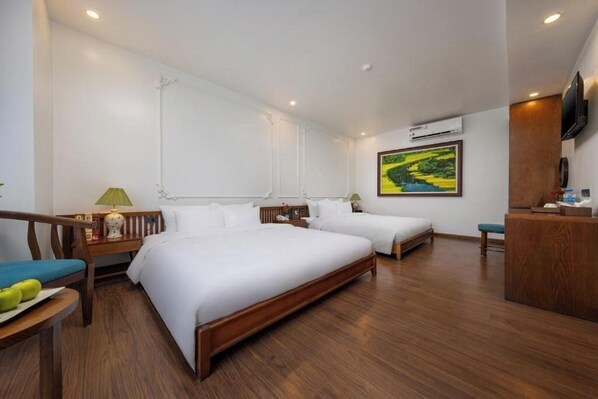 Family Suite, City View | Desk, iron/ironing board, free WiFi