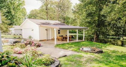 Ohio Towpath Paradise Luxury Canal-Side 3BR Pet-Friendly Near DT Akron!