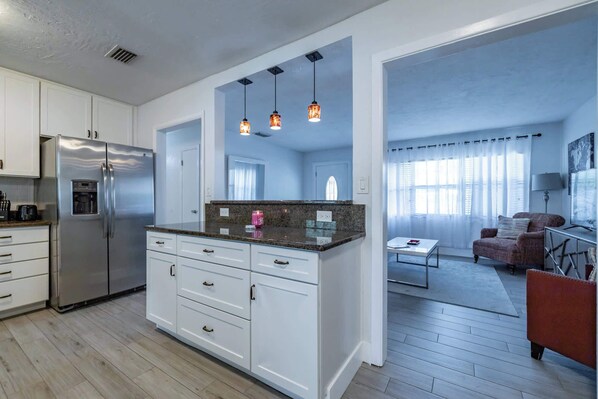 Interior - Clubview House | Family Stay by the Country Club (Tampa)