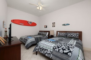 Condo, 3 Bedrooms