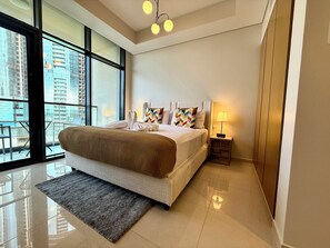 Superior Studio Suite, City View