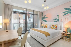 Superior Studio Suite, City View