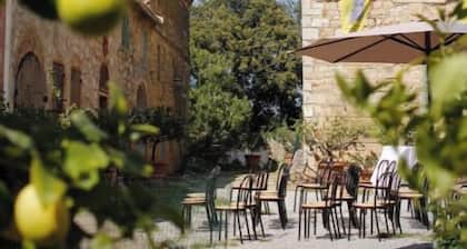 Borgo Belsedere -Perfect for Family-Reunions, Retreats, intimate Weddings & more