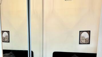 2 camere, ferro/asse da stiro, Wi-Fi, lenzuola