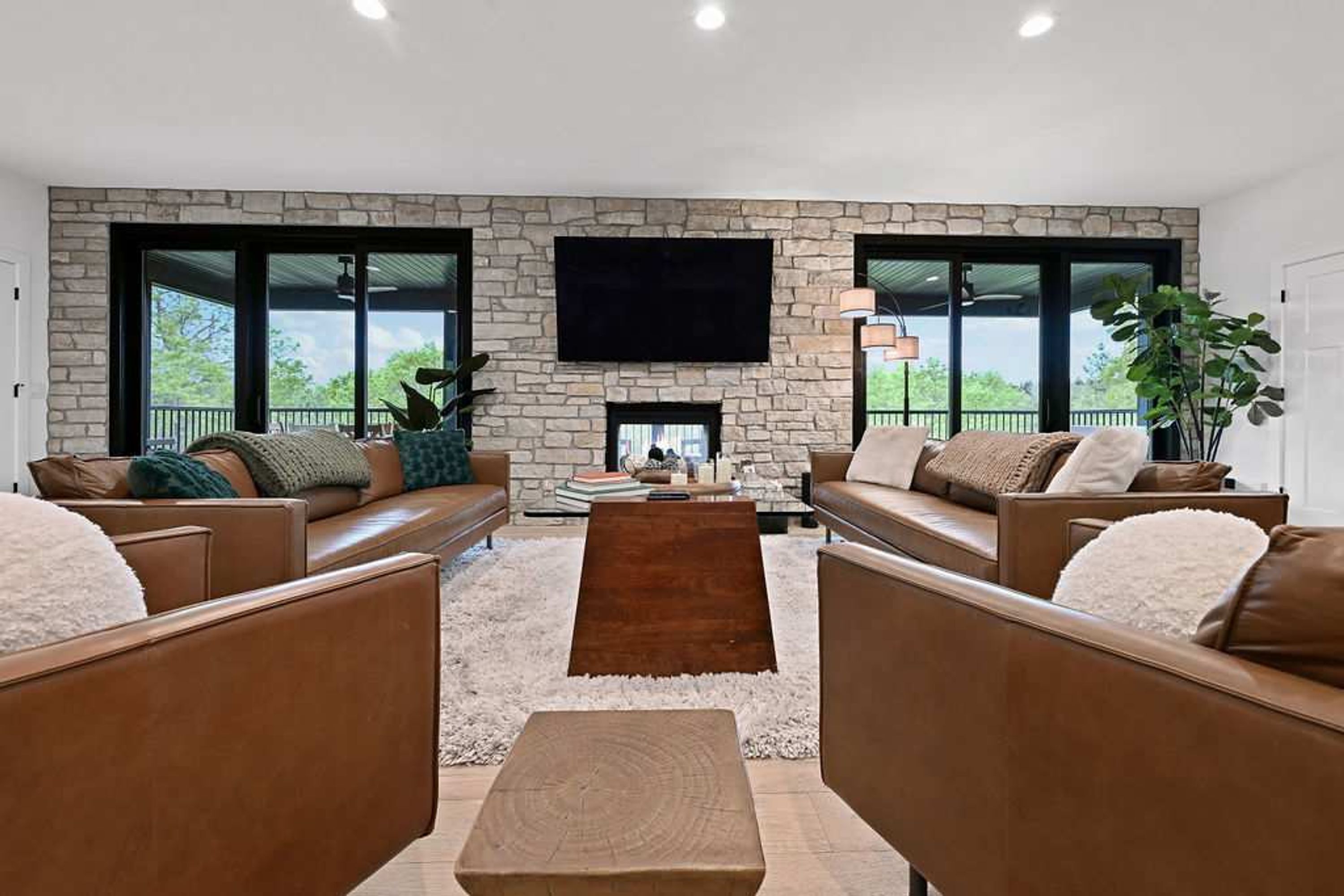 House | 7 bedrooms, Internet