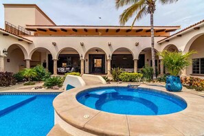House | 6 bedrooms, Internet - Cabo Villa for 20 w Ocean Views Pool Hot tub (San José del Cabo)