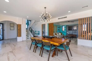 6 bedrooms, Internet - Golf Course Ocean View Oasis With 6 BDR s Pool (San José del Cabo)