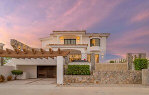 House | 6 bedrooms, Internet - Golf Course Ocean View Oasis With 6 BDR s Pool (San José del Cabo)