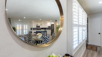 House | 4 bedrooms, Internet