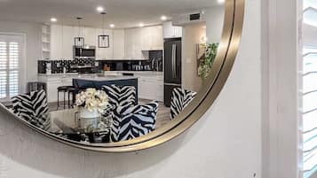 House | 4 bedrooms, Internet