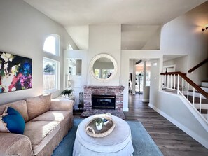 House | 4 bedrooms, Internet - Crestview Oceanside Retreat With Yard Pets (Oceanside)
