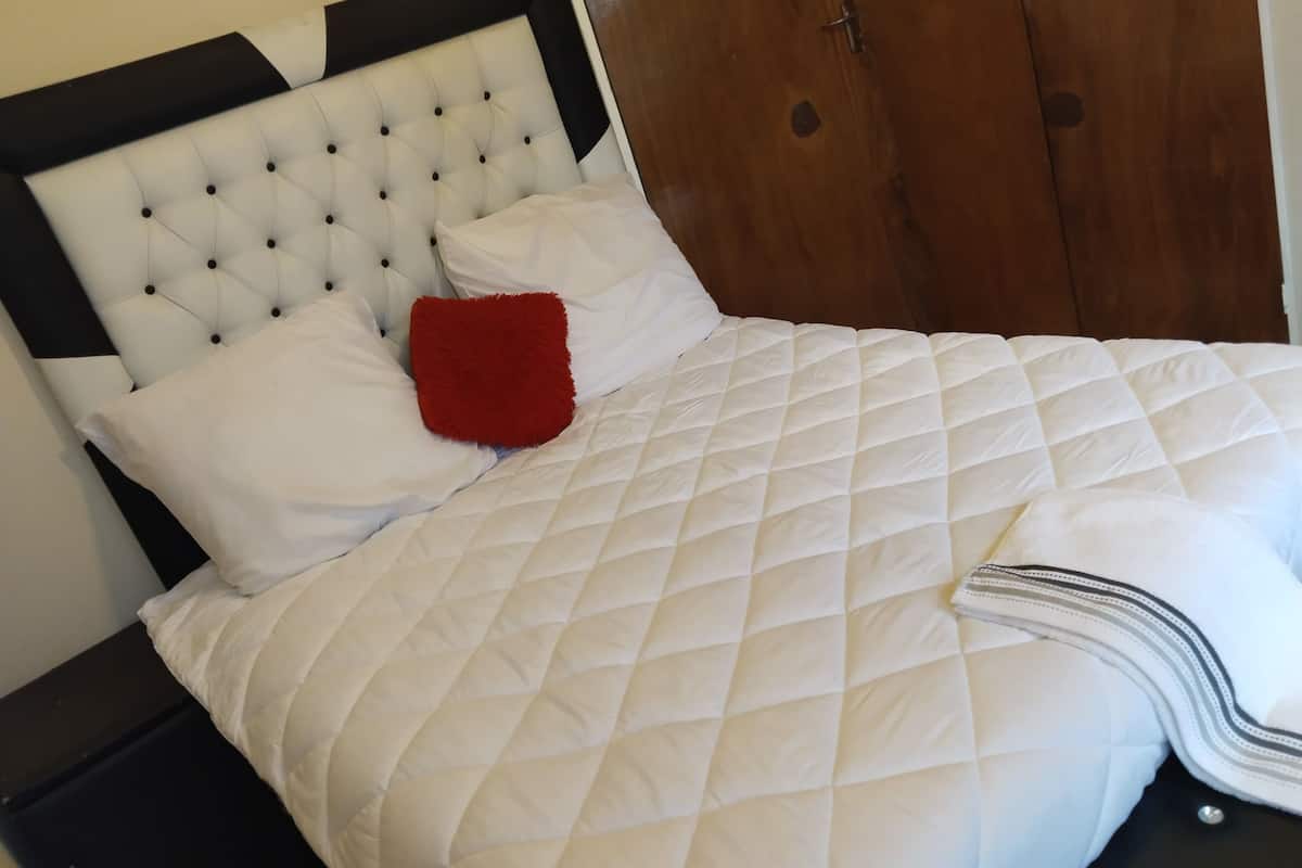 Comfort Double Room, Garden View | Laptop workspace, free WiFi