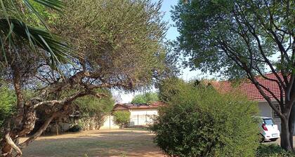 JM TOURS & SAFARIS GUESTHOUSE